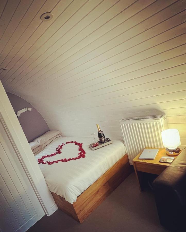 Loch Ness Pods Apartment Fort Augustus